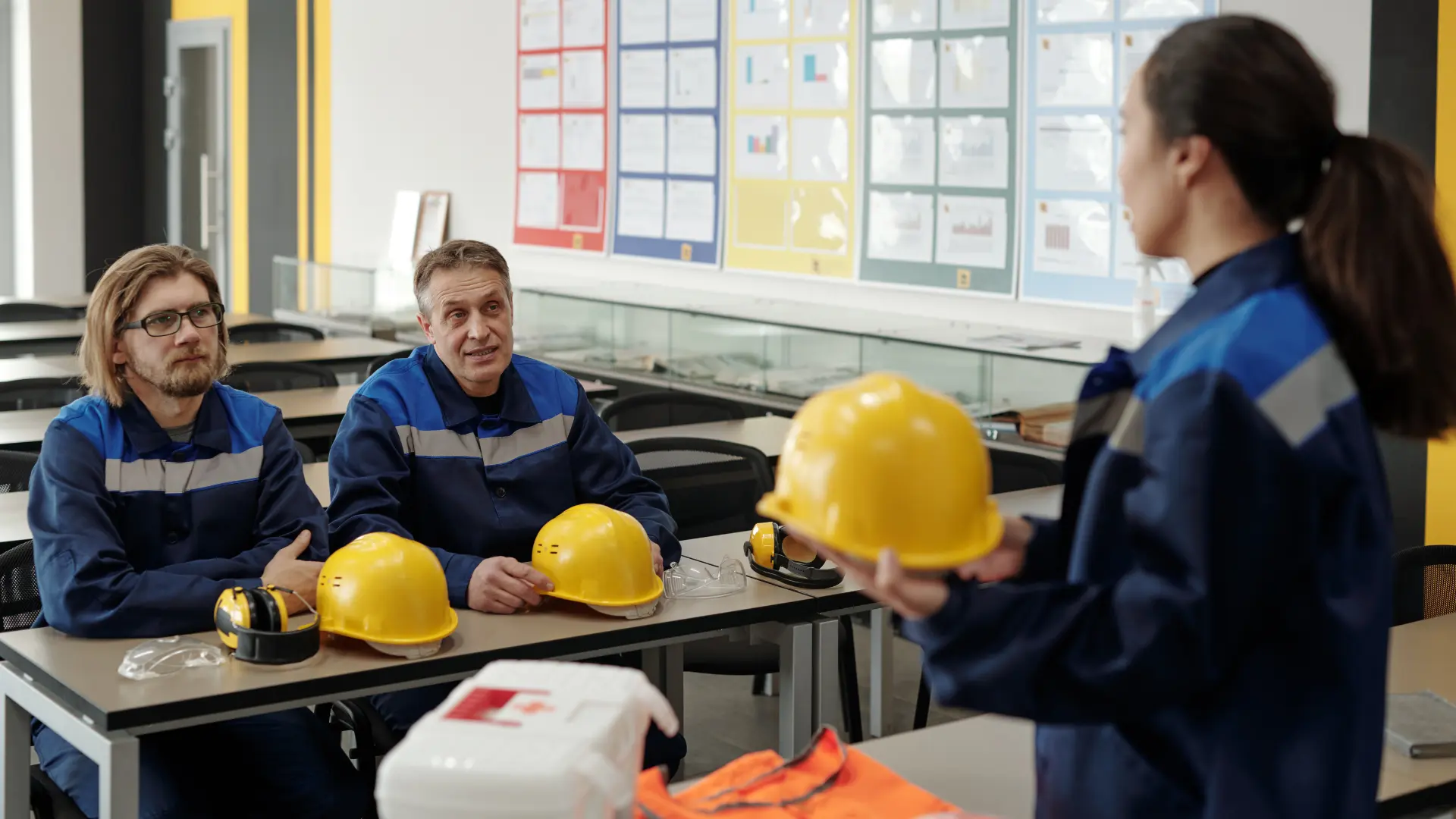 VST NEXO Digitalizing Occupational Health & Safety_ Key Trends for Industrial Companies